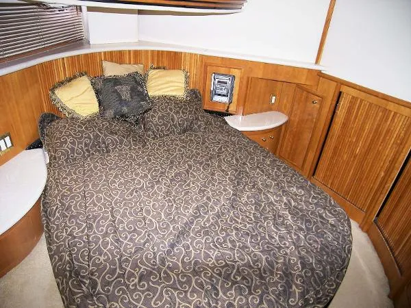 Slide: The Image of Carver Yachts 450 Voyager Pilothouse 2002 - 7