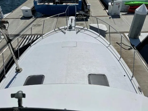 Slide: The Image of Uniflite 48 Yacht Fisherman 1981 - 4