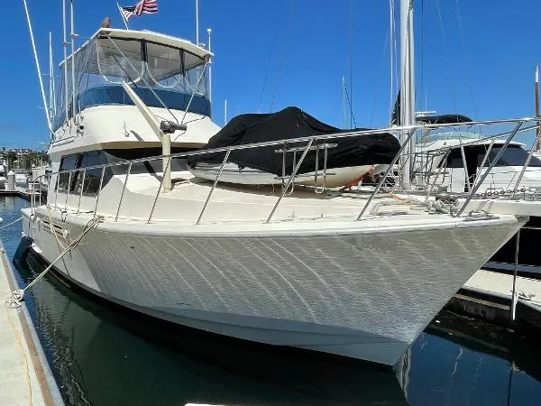 Slide: The Image of Quest Nauti Quest Sport Fisher 1989 - 0