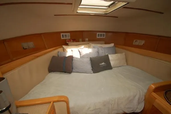 Slide: The Image of Fox Island Thirty - Sedan Cruiser 2005 - 11