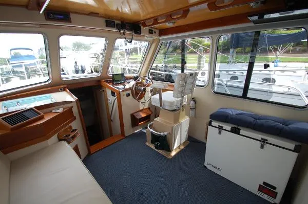 Slide: The Image of Fox Island Thirty - Sedan Cruiser 2005 - 5