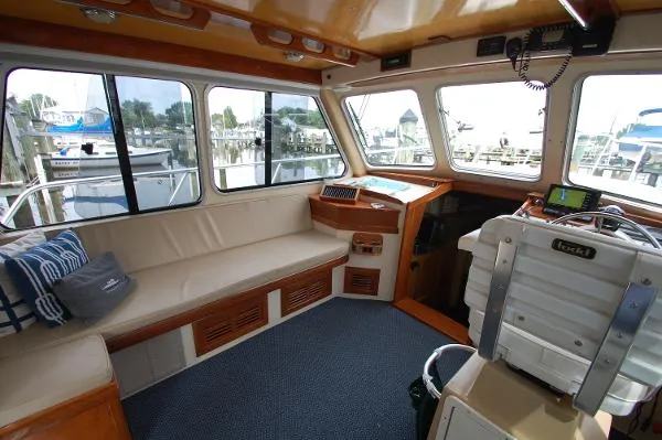 Slide: The Image of Fox Island Thirty - Sedan Cruiser 2005 - 6
