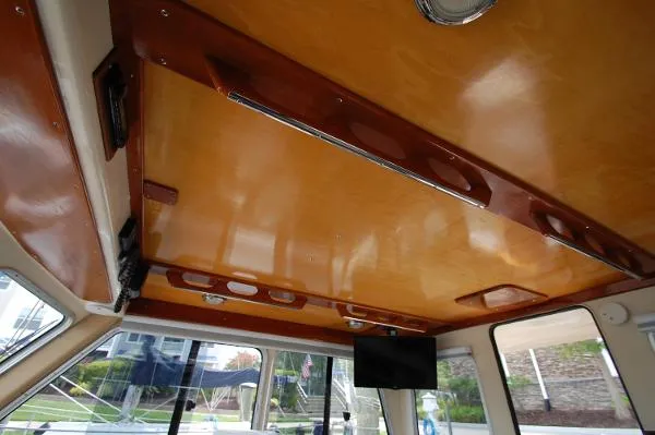 Slide: The Image of Fox Island Thirty - Sedan Cruiser 2005 - 8