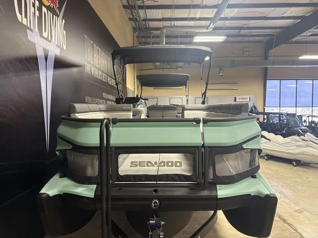 Slide: The Image of Sea-Doo Switch Cruise™ 21 - 300 Hp - Tech Painted 2026 - 3