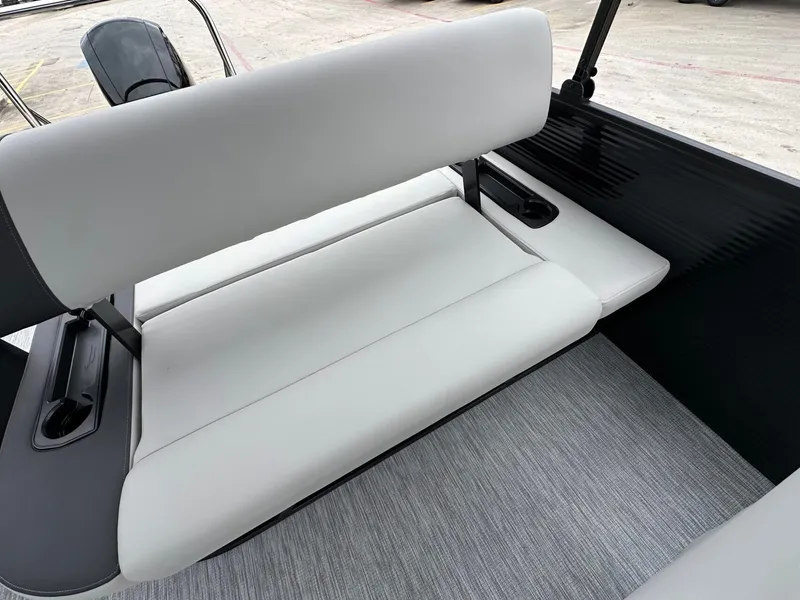 Slide: The Image of Bennington 22 S SWINGBACK 2026 - 16