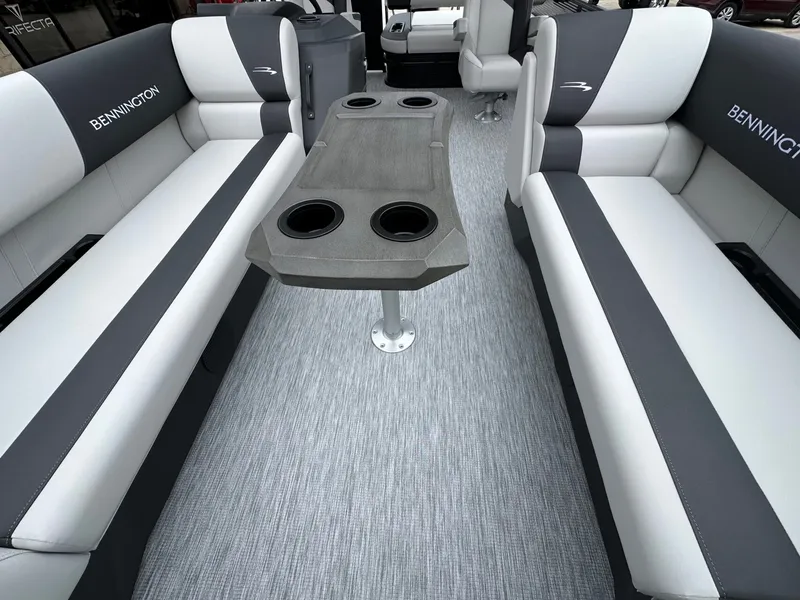 Slide: The Image of Bennington 22 S SWINGBACK 2026 - 30