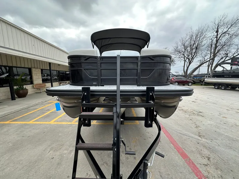 Slide: The Image of Bennington 22 S SWINGBACK 2026 - 8