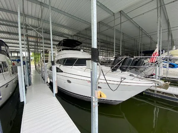 Slide: The Image of Carver Yachts 396 Motor Yacht 2000 - 2