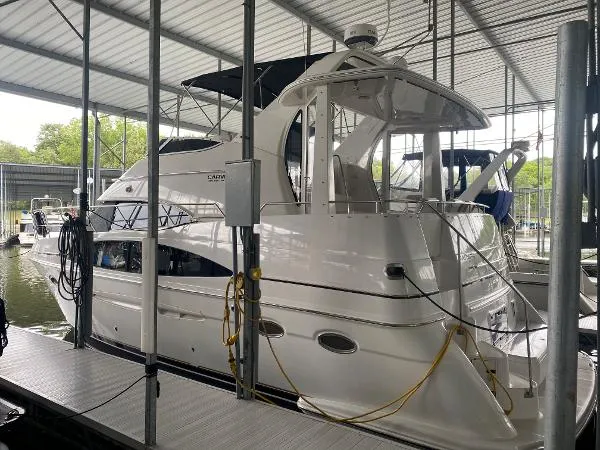 Slide: The Image of Carver Yachts 396 Motor Yacht 2000 - 3