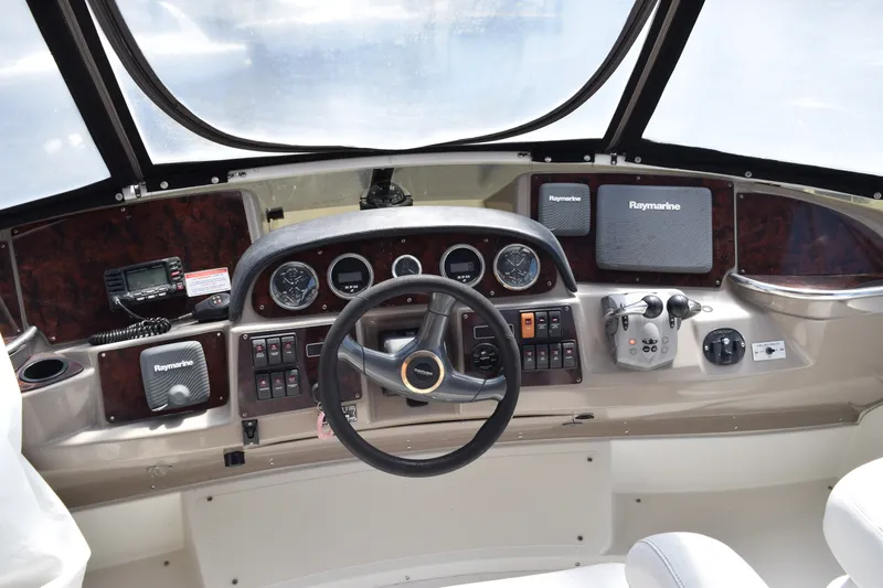 Slide: The Image of Carver Yachts 396 Motor Yacht 2000 - 5