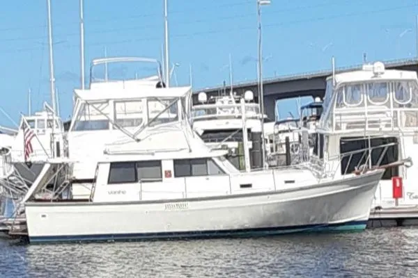Slide: The Image of Mainship 34 Trawler 1979 - 0