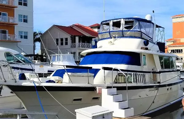 Slide: The Image of Hatteras Extended Deck 1983 - 1
