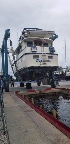 Slide: The Image of Hatteras Extended Deck 1983 - 5