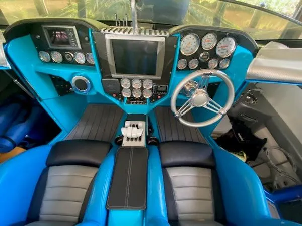 Slide: The Image of Nor-Tech 4000 Roadster 2010 - 6