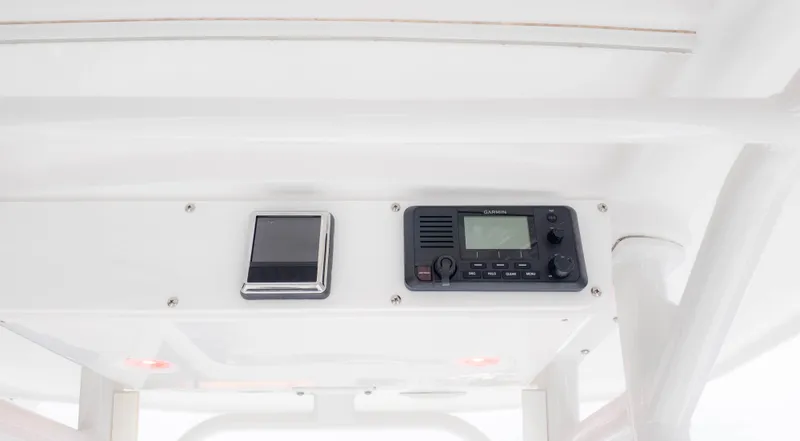 Slide: The Image of Interior view of 2020 Everglades 243 Center Console boat. - 15