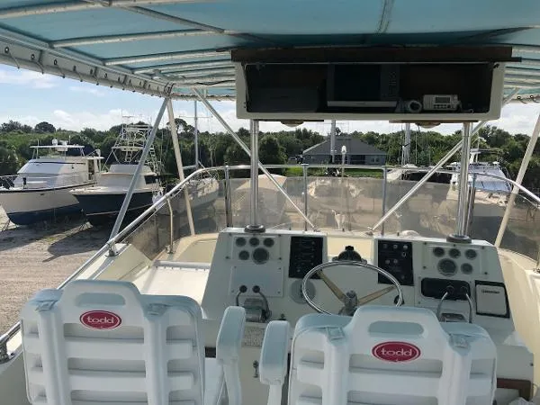 Slide: The Image of Hatteras 53 Yacht Fisherman 1978 - 8