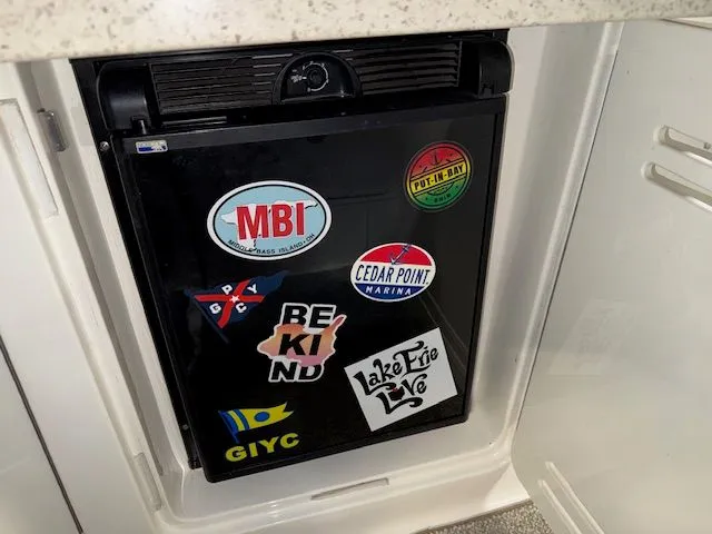 Slide: The Image of Sea Ray Sundancer 310 2009 - 15