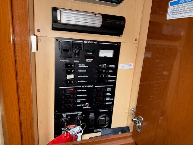 Slide: The Image of Sea Ray Sundancer 310 2009 - 25