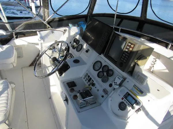Slide: The Image of Catalina Islander Twin Diesel Flybridge 1996 - 8