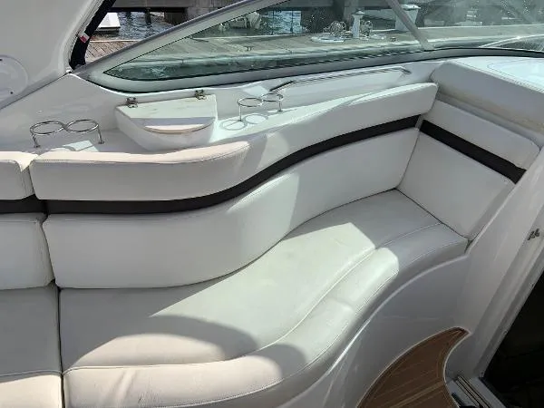 Slide: The Image of Rinker 310 Express Cruiser 2015 - 8