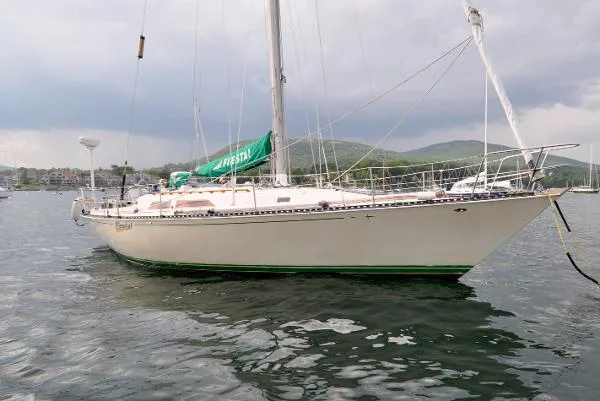 Slide: The Image of C&C 40 Centerboard Cruiser 1980 - 3