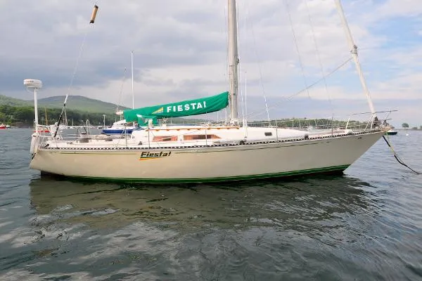 Slide: The Image of C&C 40 Centerboard Cruiser 1980 - 1