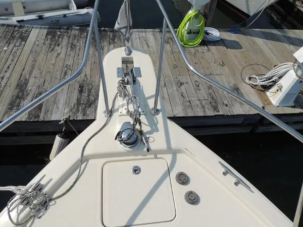 Slide: The Image of Mainship 34 Pilot Hardtop 2001 - 7