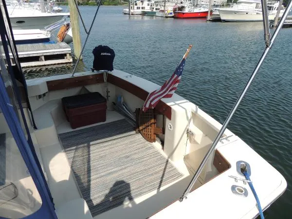 Slide: The Image of Mainship 34 Pilot Hardtop 2001 - 8
