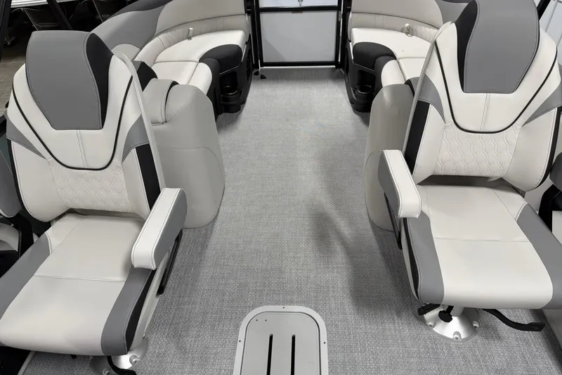 Slide: The Image of 2026 Avalon LSZ Quad Lounge interior with luxurious seating and modern design. - 14