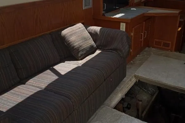 Slide: The Image of Mainship 34 III 1986 - 4