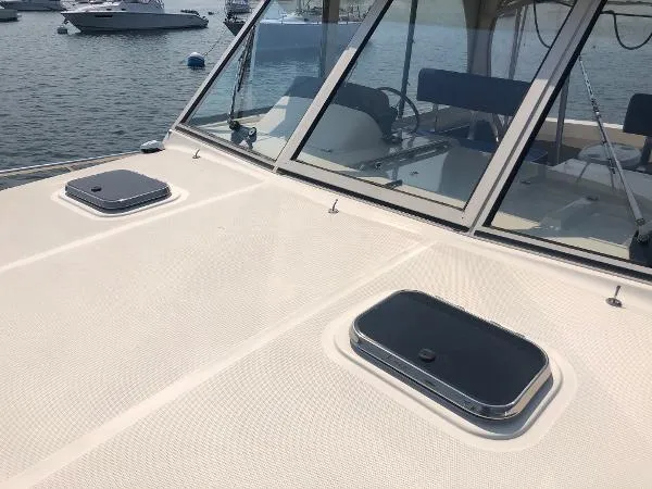 Slide: The Image of Mainship Pilot 34 2006 - 5