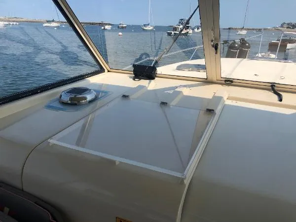 Slide: The Image of Mainship Pilot 34 2006 - 8