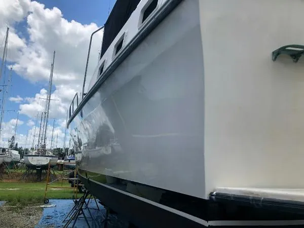 Slide: The Image of Mainship Double Cabin 1987 - 10