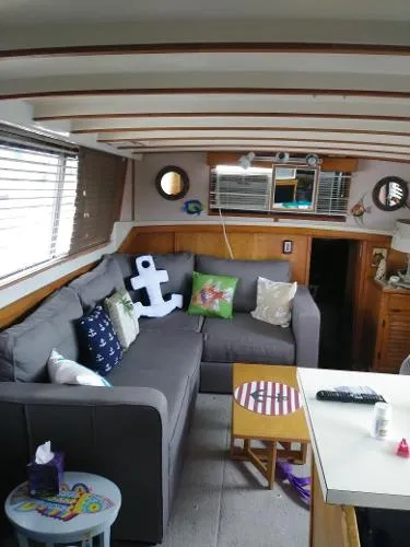 Slide: The Image of Mainship Double Cabin 1987 - 4