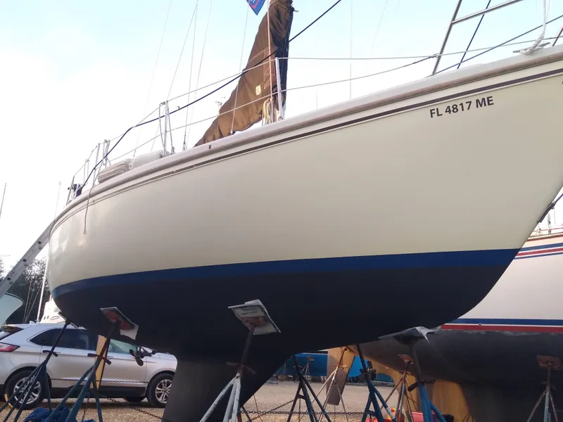 Slide: The Image of Catalina 30 TR 1980 - 10