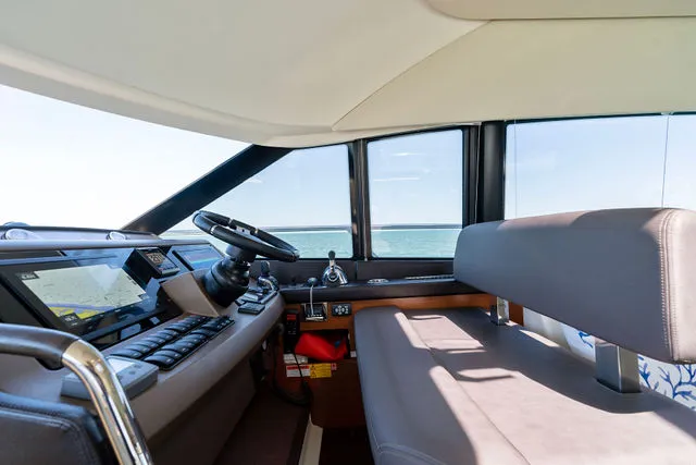 Slide: The Image of Prestige 500 2015 - 96