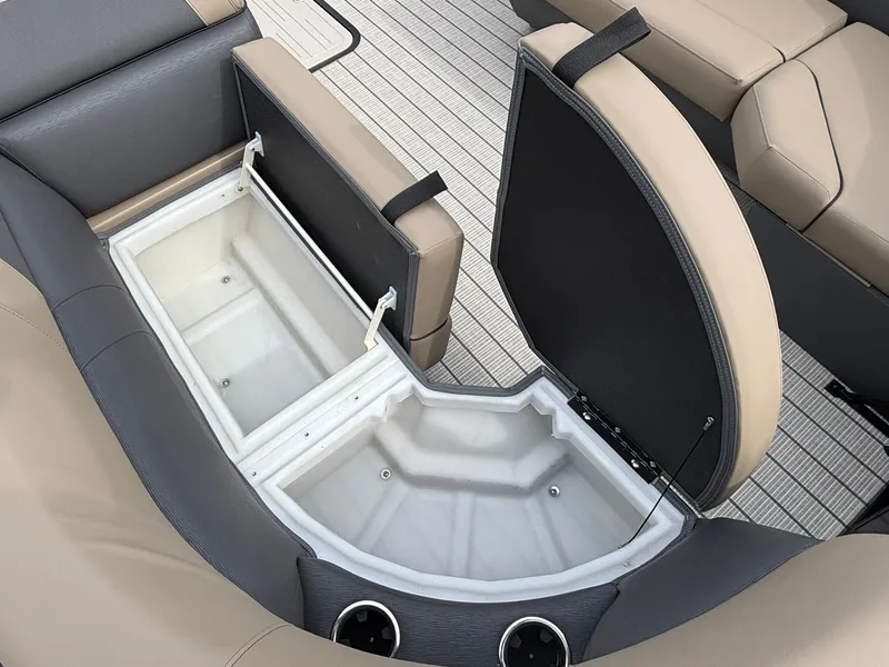 Slide: The Image of Viaggio V20C 2026 - 16