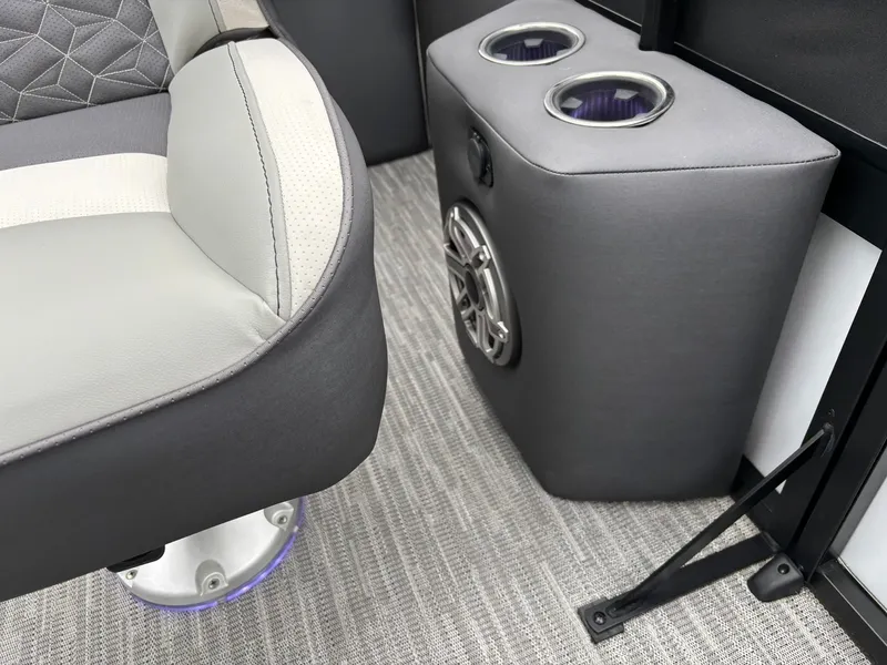 Slide: The Image of Viaggio D22U 2026 - 14