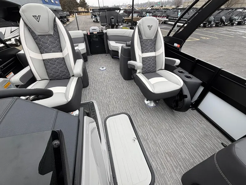 Slide: The Image of Viaggio D22U 2026 - 33