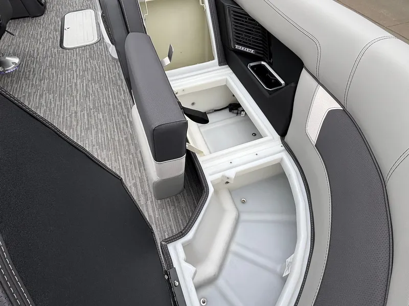 Slide: The Image of Viaggio D22U 2026 - 39