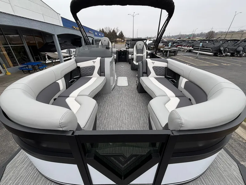 Slide: The Image of Viaggio D22U 2026 - 9