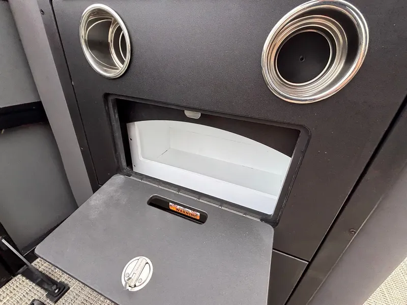 Slide: The Image of Viaggio x22u 2026 - 7