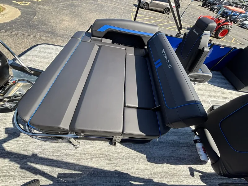 Slide: The Image of Bennington 22 SSB Sport 2026 - 31