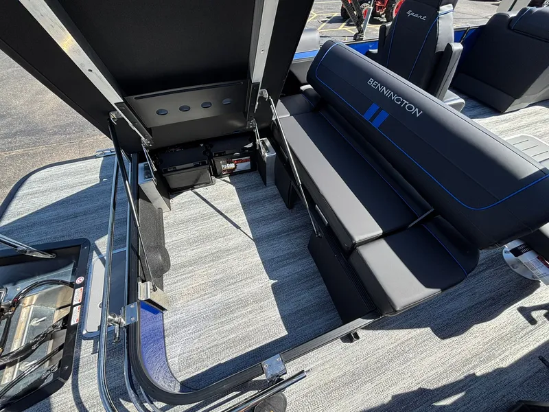 Slide: The Image of Bennington 22 SSB Sport 2026 - 32