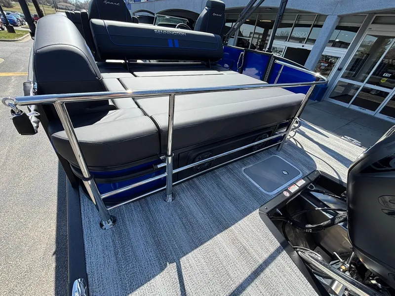 Slide: The Image of Bennington 22 SSB Sport 2026 - 35