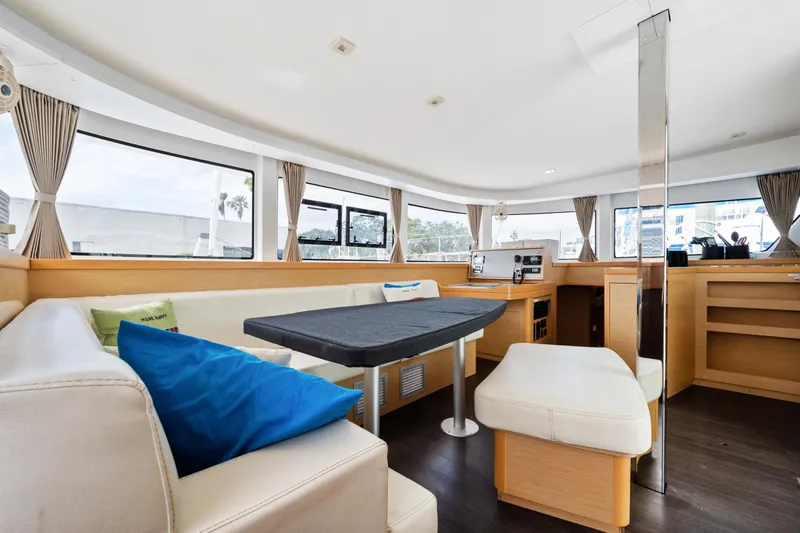 Slide: The Image of Lagoon 42 2018 - 54