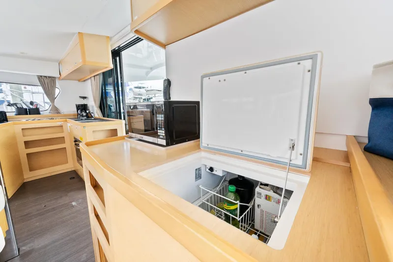 Slide: The Image of Lagoon 42 2018 - 63