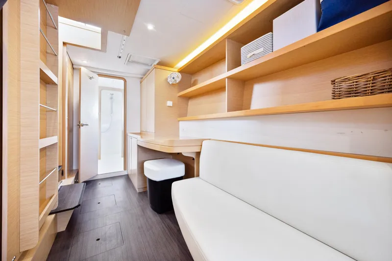 Slide: The Image of Lagoon 42 2018 - 67