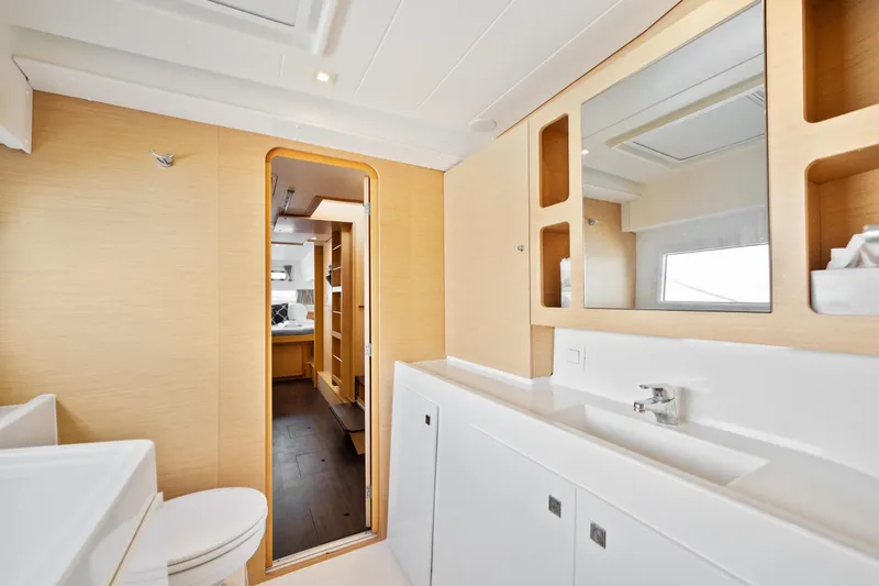 Slide: The Image of Lagoon 42 2018 - 73