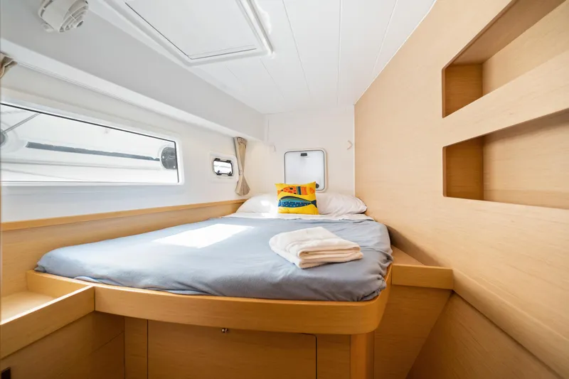 Slide: The Image of Lagoon 42 2018 - 86